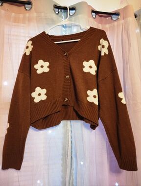 (Love Tree) Brown Floral Cardigan. Medium Or Large.